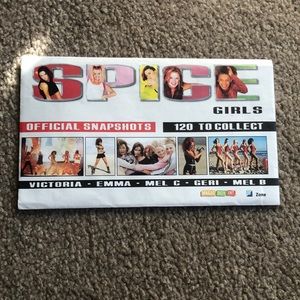 SPICE GIRLS OFFICIAL SNAPSHOTS FROM 1997~ 8 PHOTOS INCLUDED!!! ~120 TO COLLECT!!